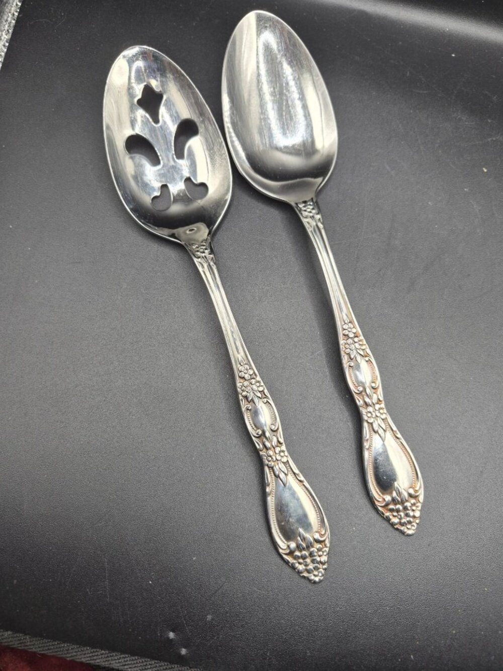 Wm. A. Rogers Deluxe Stainless Ornate Serving Spoons Set Of 2 With Fleur De Lis